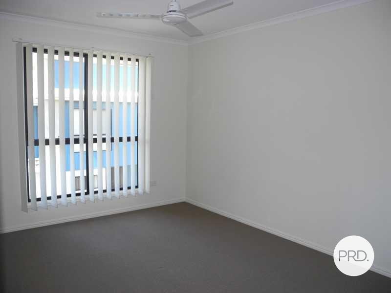 1/10 Arthur Street BOYNE ISLAND 5