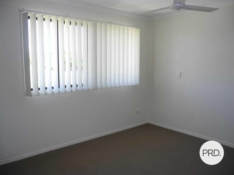1/10 Arthur Street BOYNE ISLAND 11