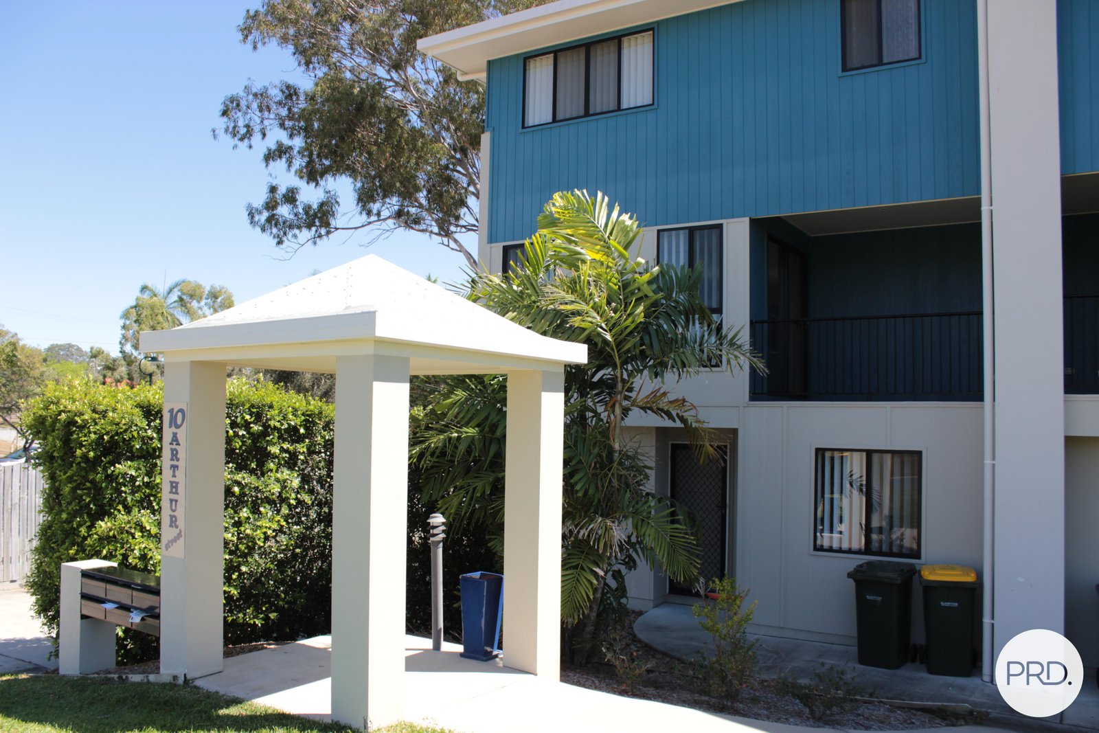 1/10 Arthur Street BOYNE ISLAND 16