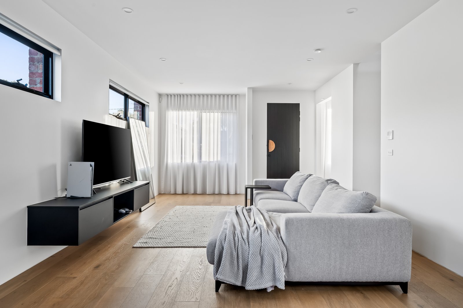 Real Estate and Property in 1/10 Belgrove Street, Preston, VIC