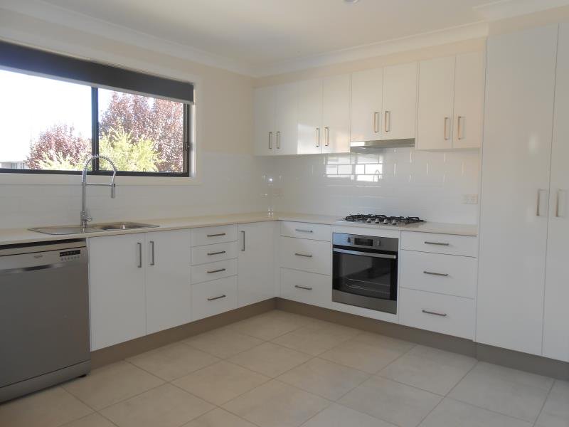 1/10 Brewery Lane TAMWORTH 2