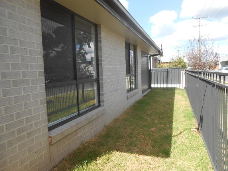 1/10 Brewery Lane TAMWORTH 5