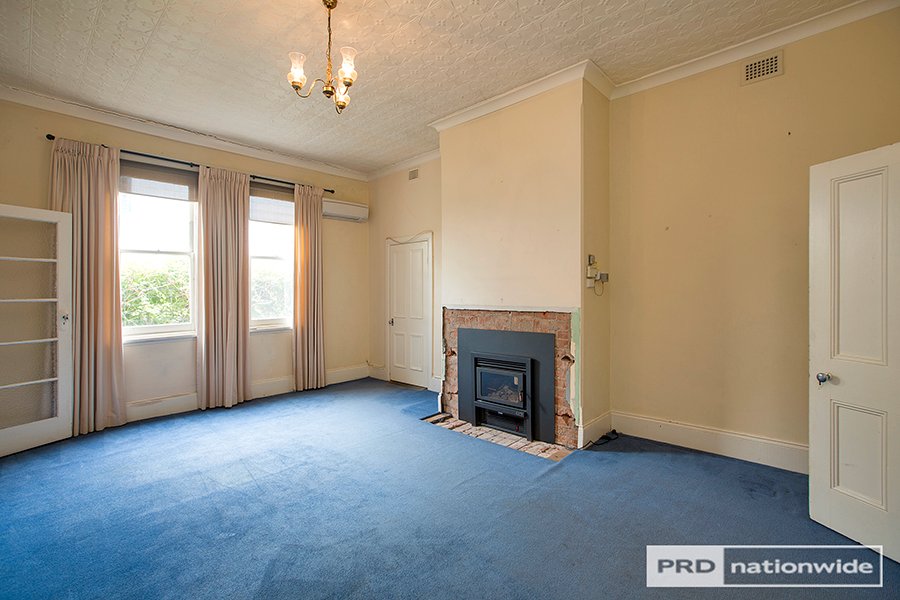 110 Brisbane Street TAMWORTH 6