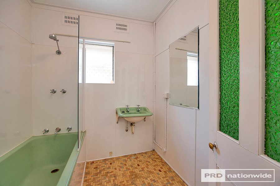 110 Brisbane Street TAMWORTH 9