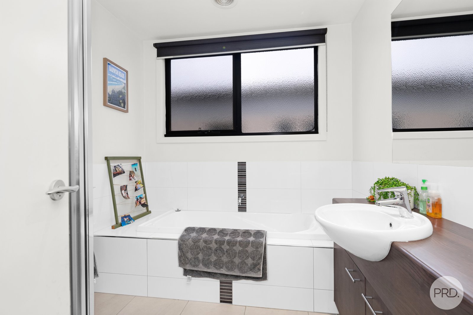 1/10 Brooksbank Ct  BLACK HILL 11