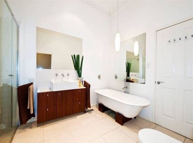 Gallery: 110 Cross Street