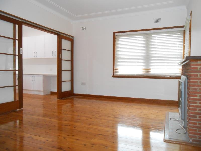 110 Crown Street TAMWORTH 3