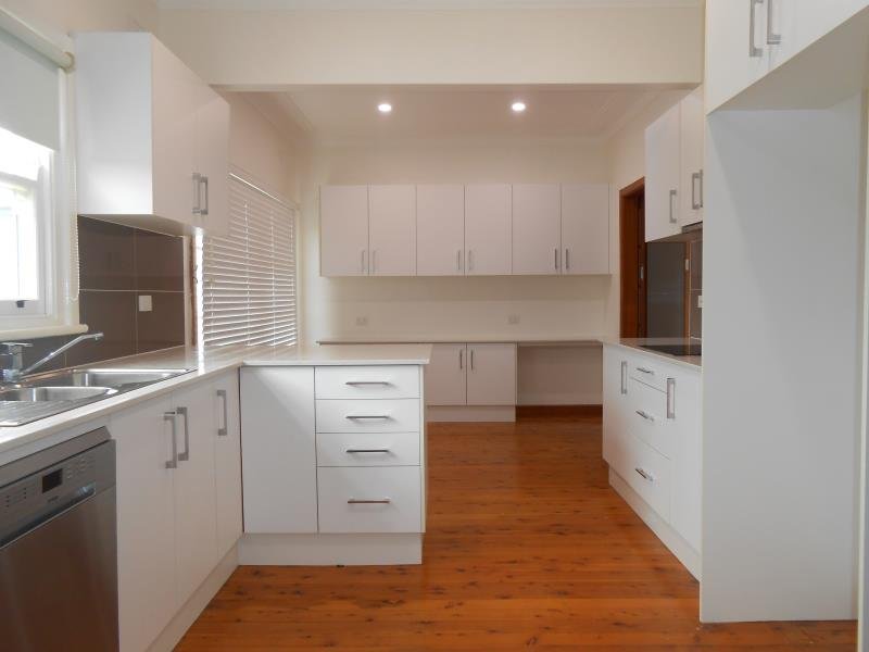 110 Crown Street TAMWORTH 3