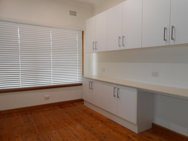 110 Crown Street TAMWORTH 5