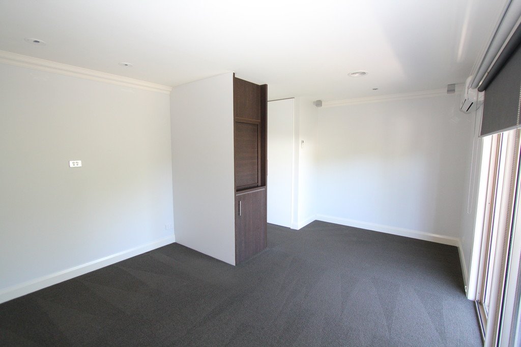 1/10 Devon Street LAKE WENDOUREE 12