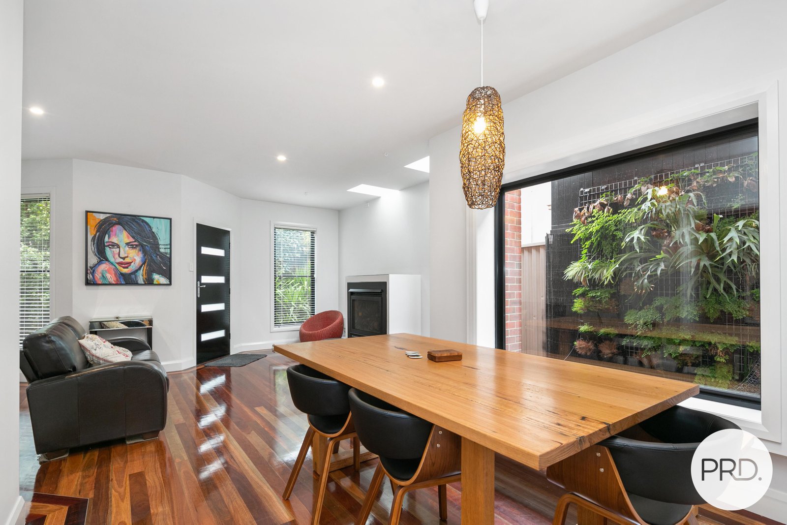 1/10 Devon Street LAKE WENDOUREE 4