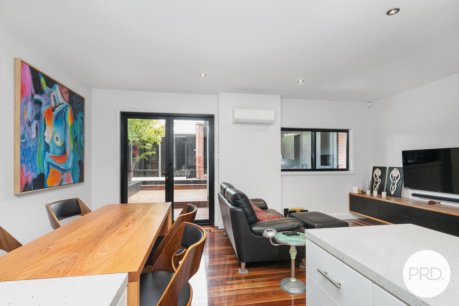 1/10 Devon Street LAKE WENDOUREE 6