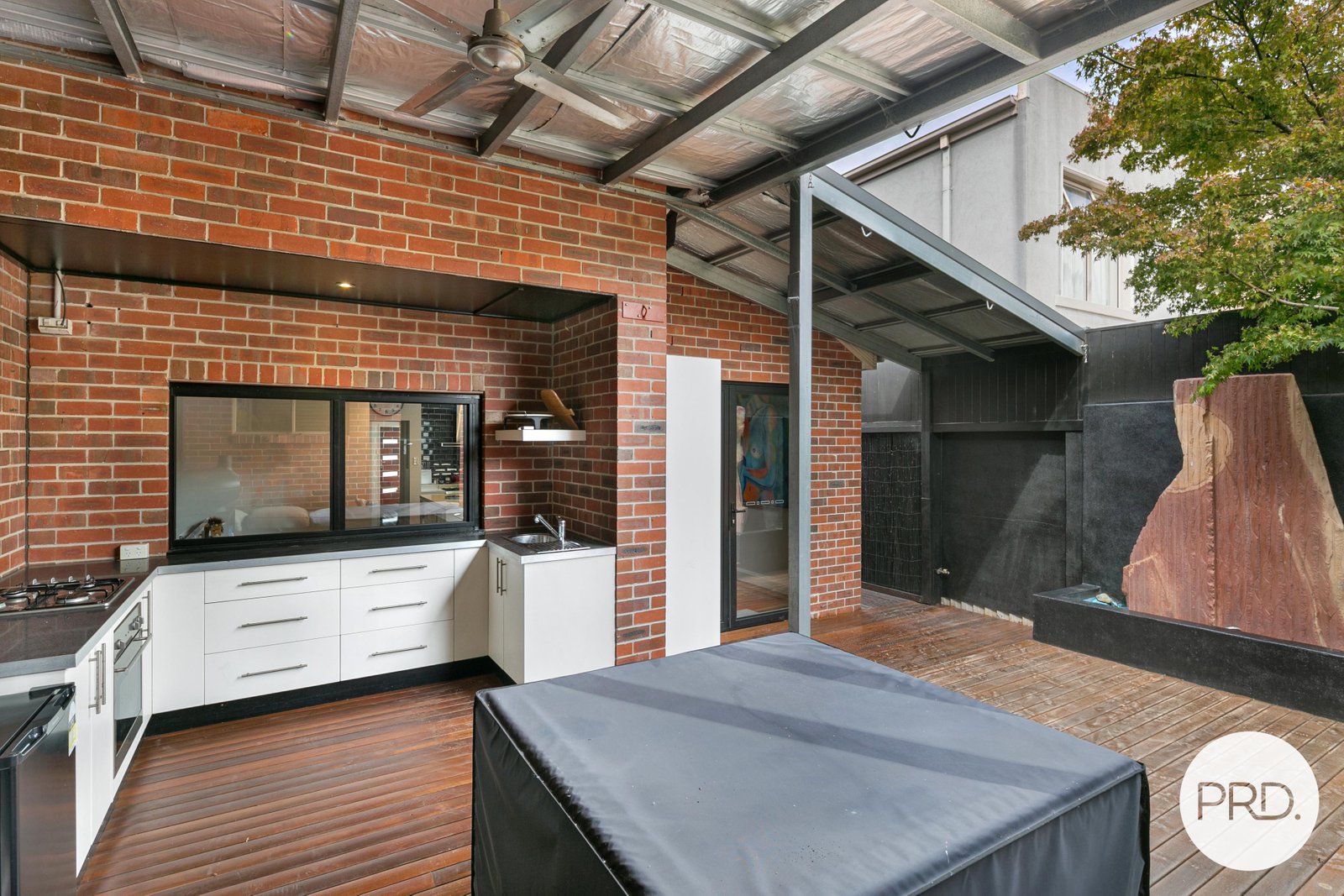 1/10 Devon Street LAKE WENDOUREE 13