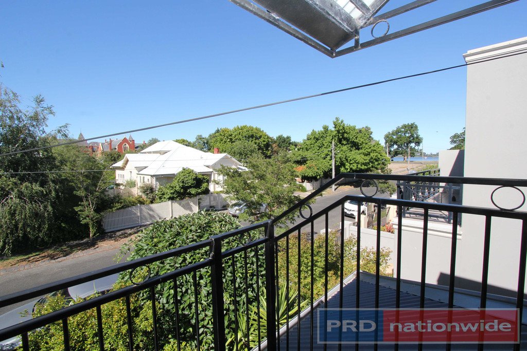 1/10 Devon Street LAKE WENDOUREE 12