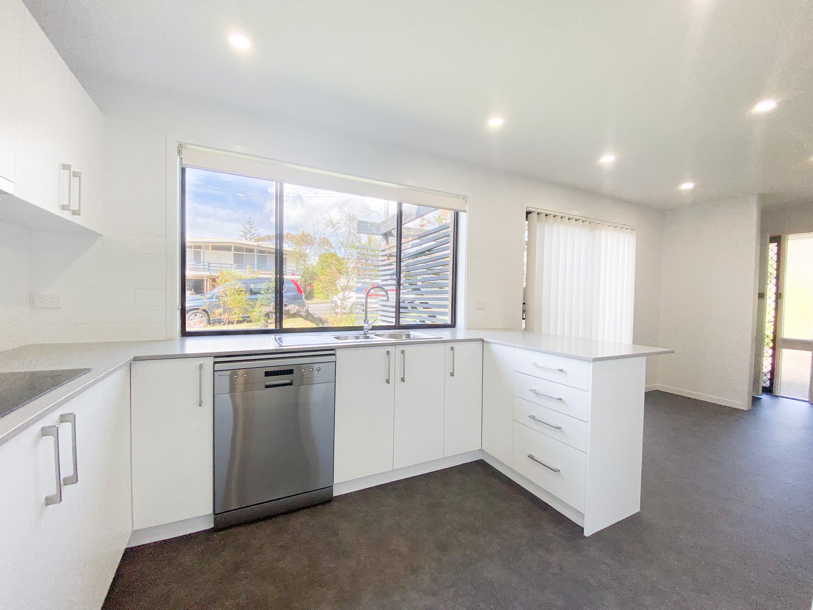 1/10 Dixon Drive NELSON BAY 8