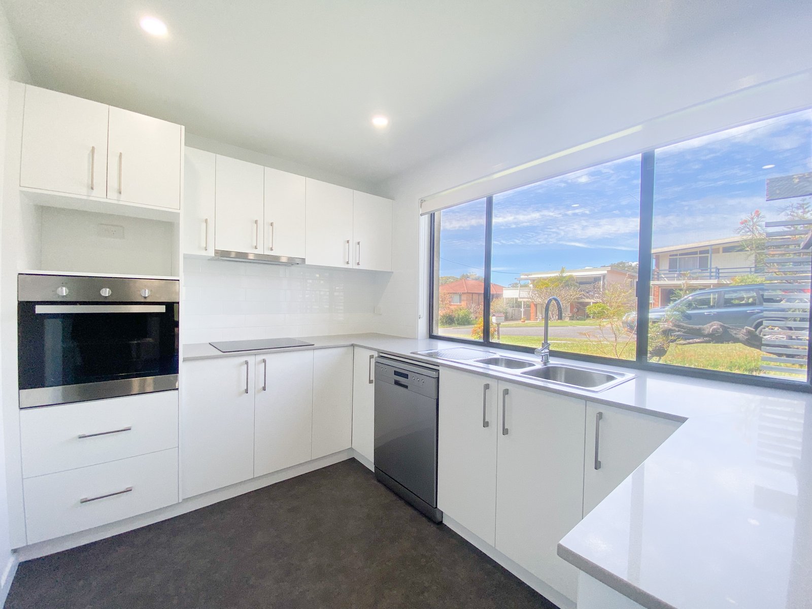 1/10 Dixon Drive NELSON BAY 9