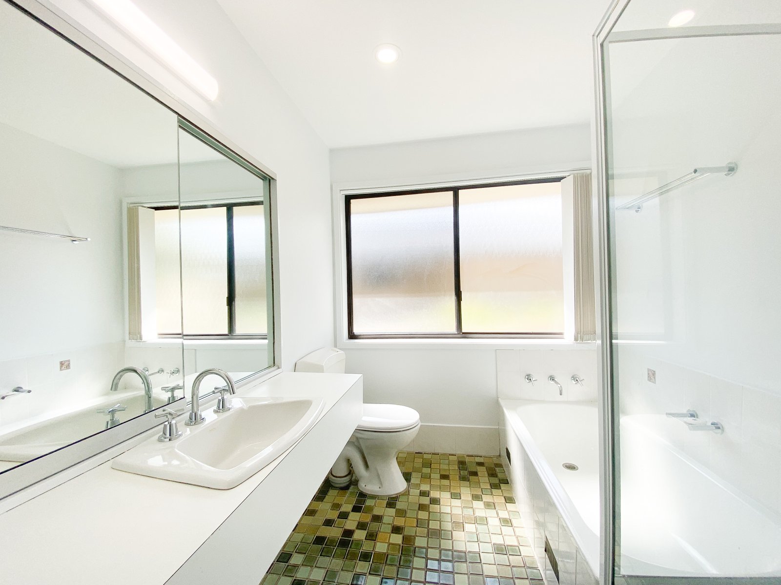 1/10 Dixon Drive NELSON BAY 17