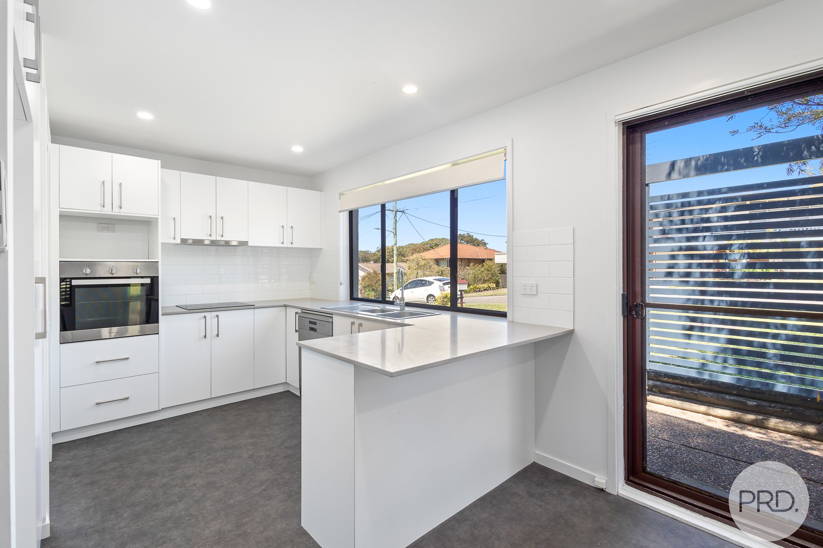 1/10 Dixon Drive NELSON BAY 3