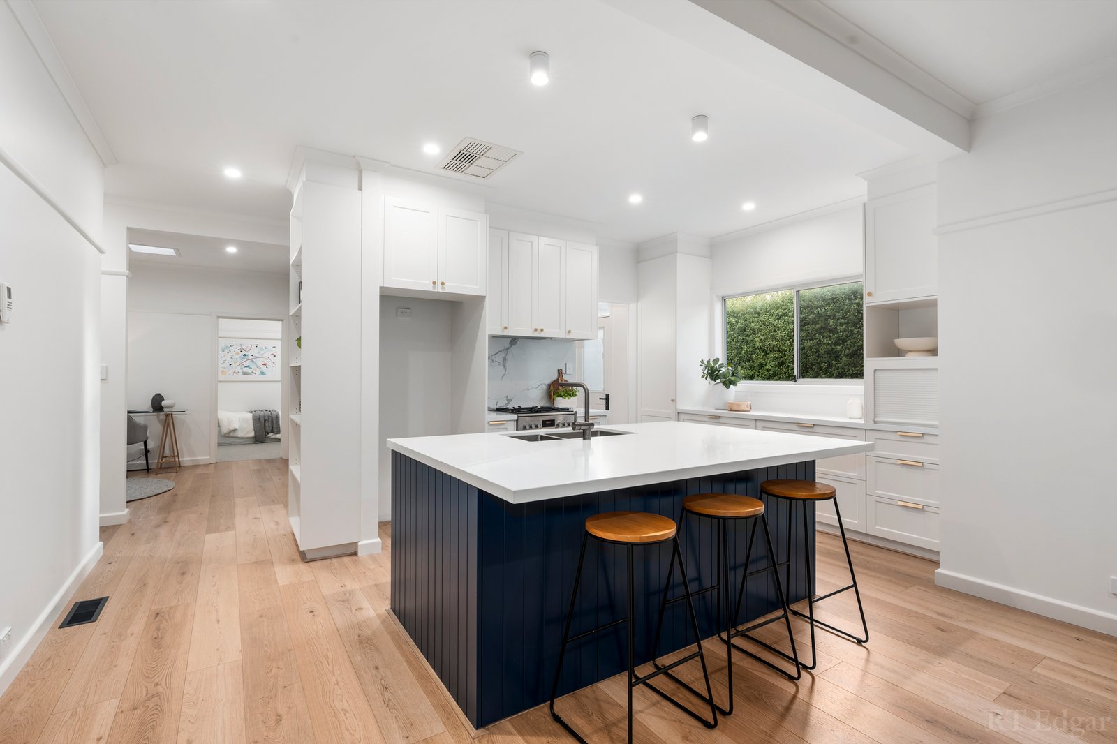 Real Estate and Property in 1/10 Duckham Street, Blackburn, VIC