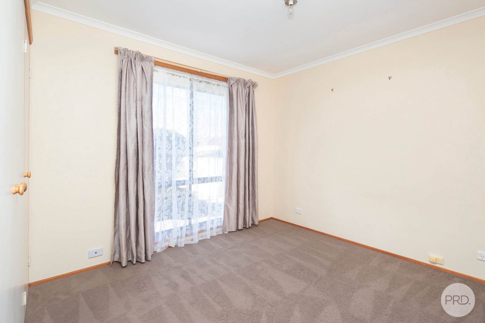 110 Edwards Street SEBASTOPOL 5