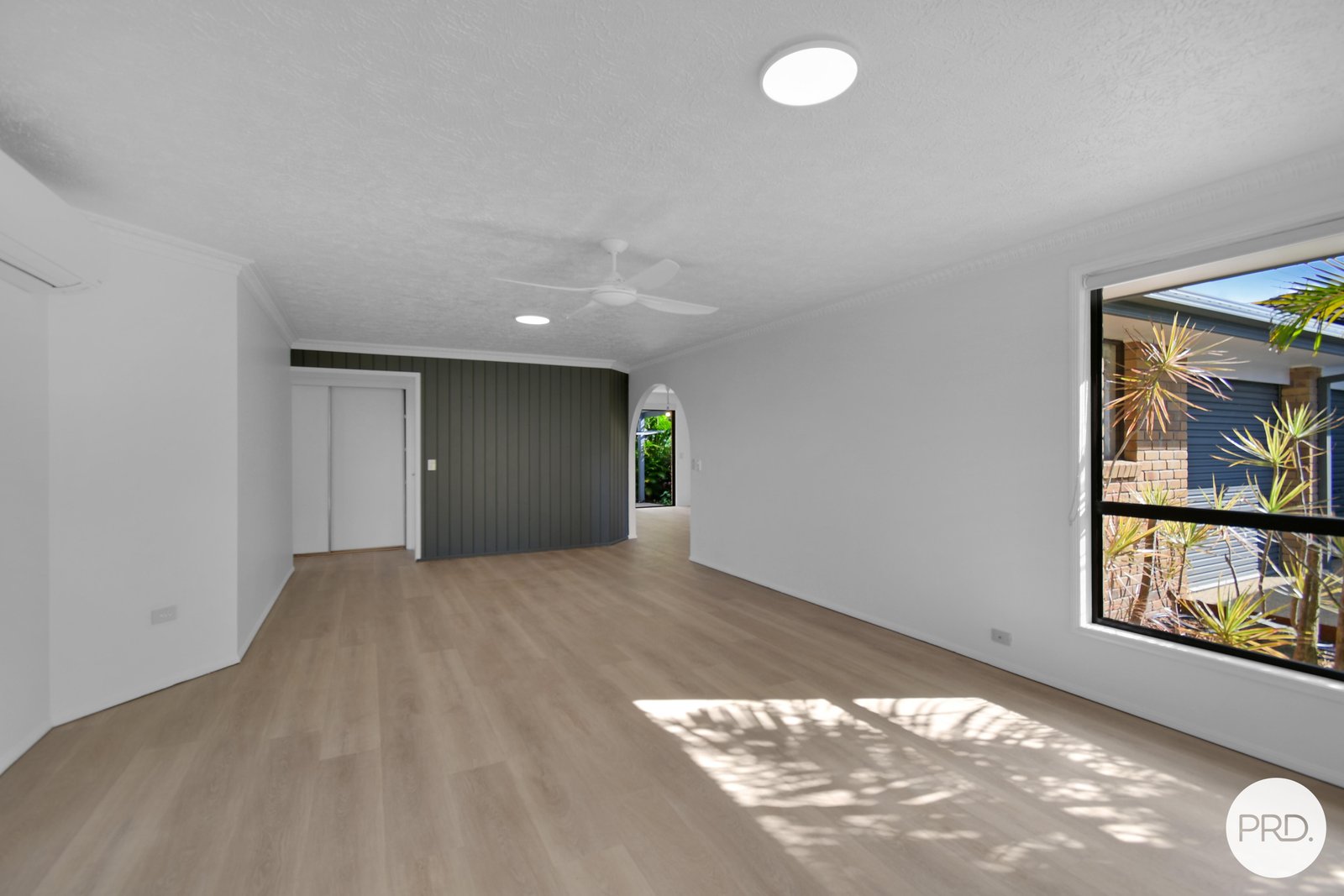 1/10 Forest Oak Crescent BOGANGAR 3