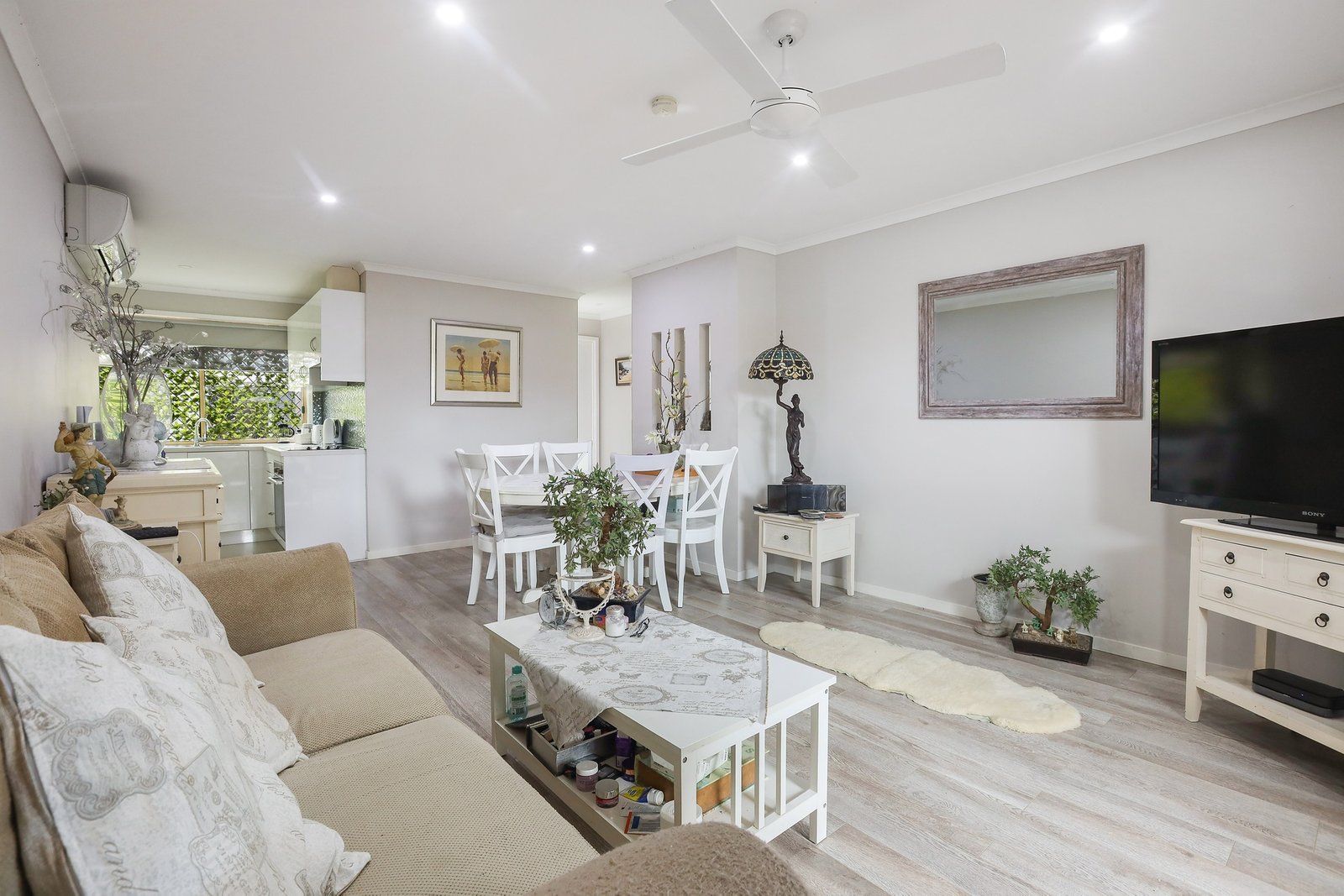 1/10 Galloway Drive ASHMORE 1