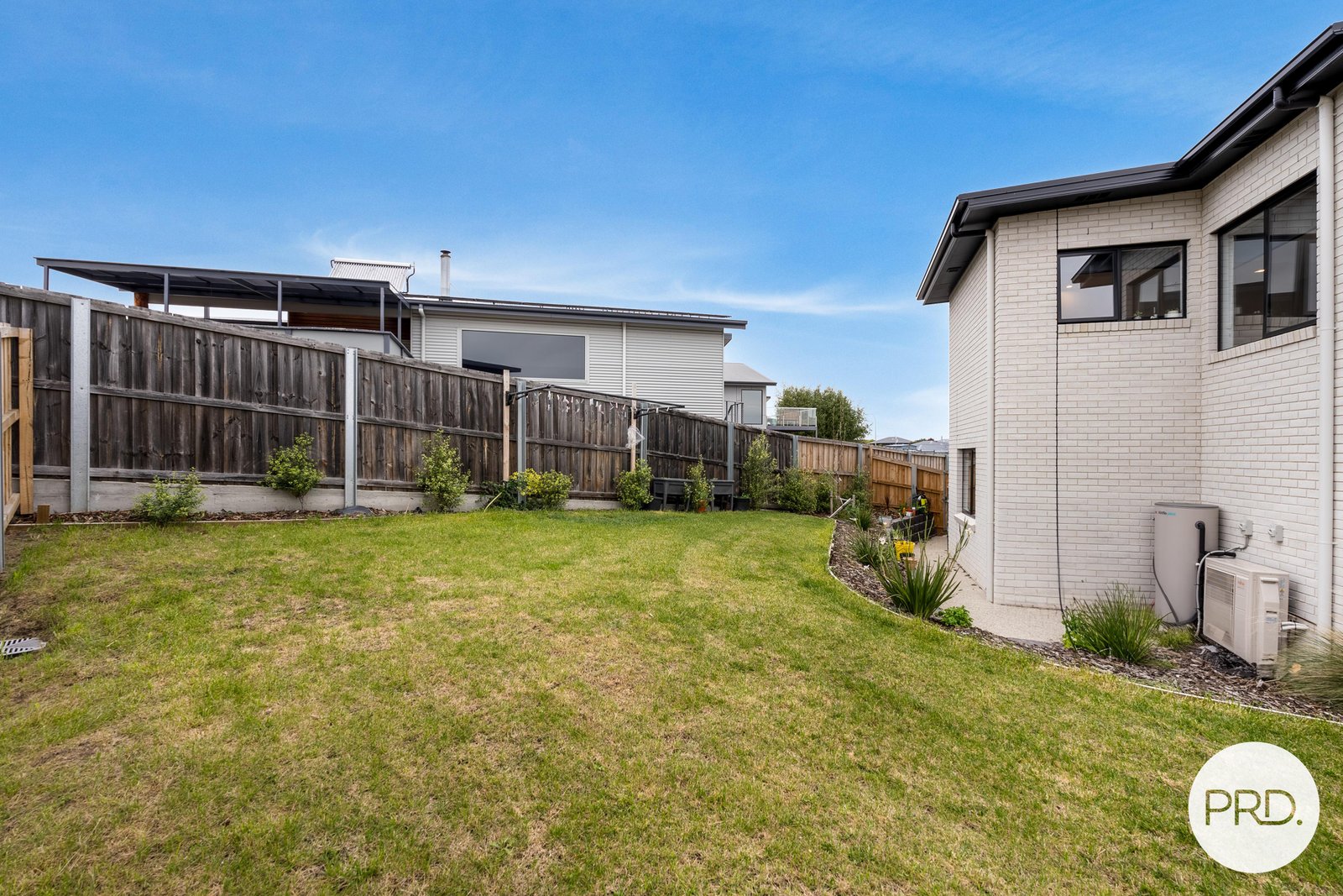 1/10 Garrett Court OAKDOWNS 18