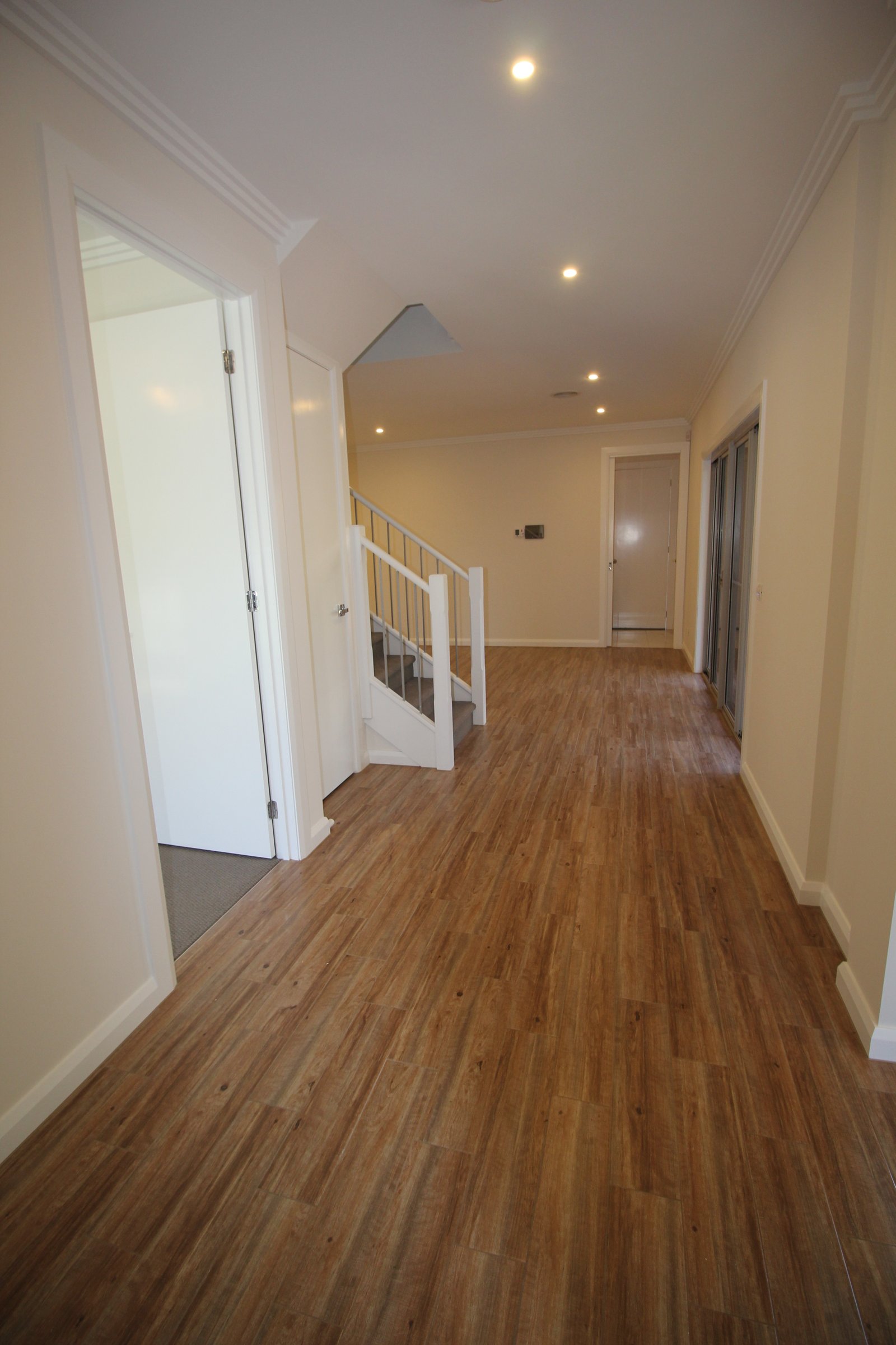 Gallery: 1/10 Gubbah Court
