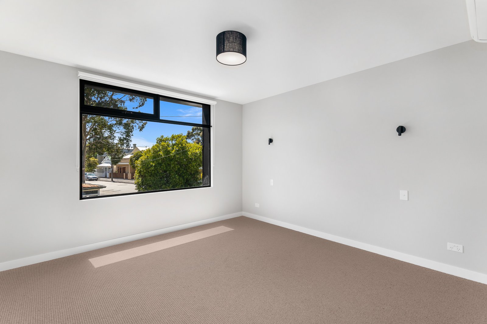 Gallery: 110 Ingles Street
