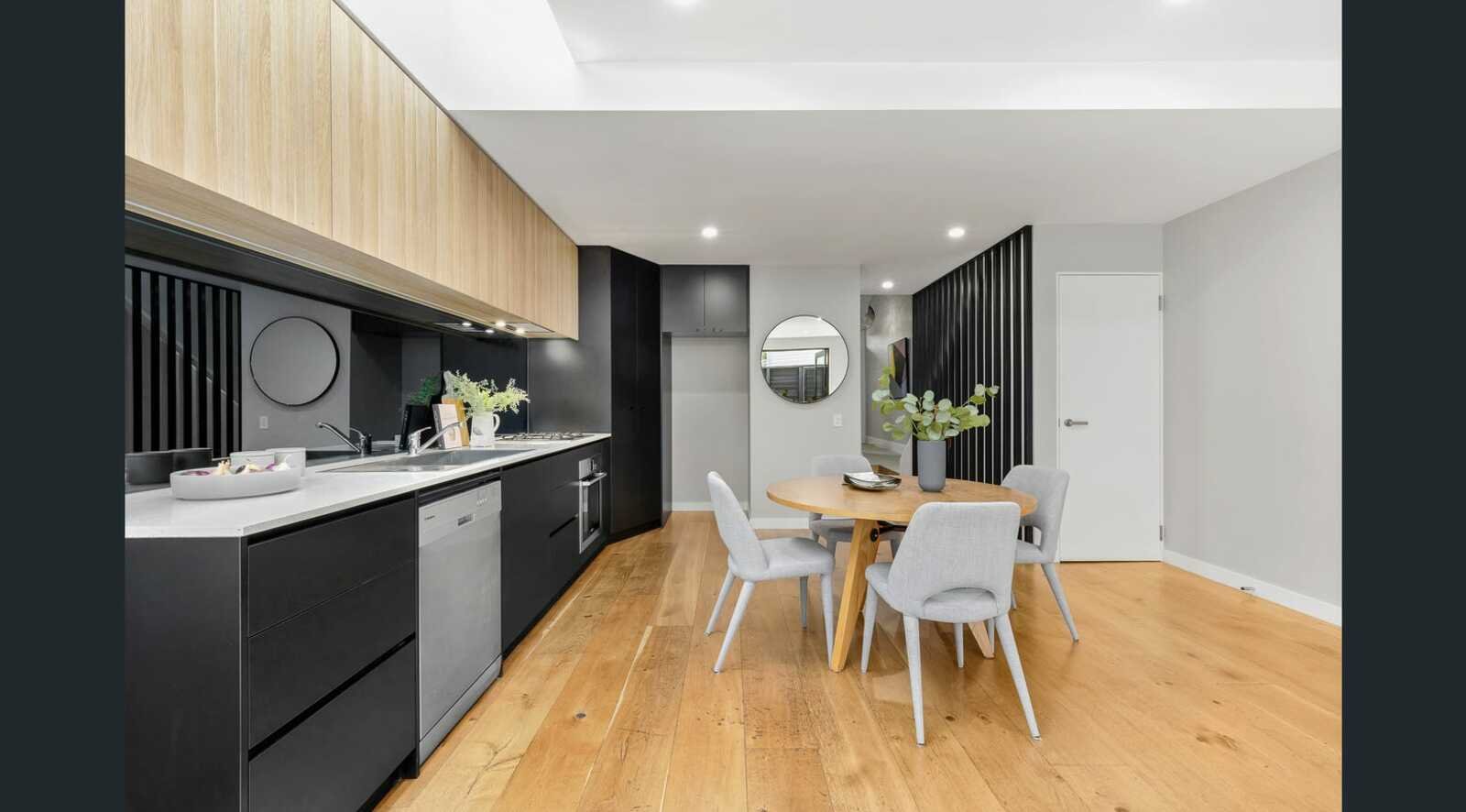 Gallery: 110 Ingles Street