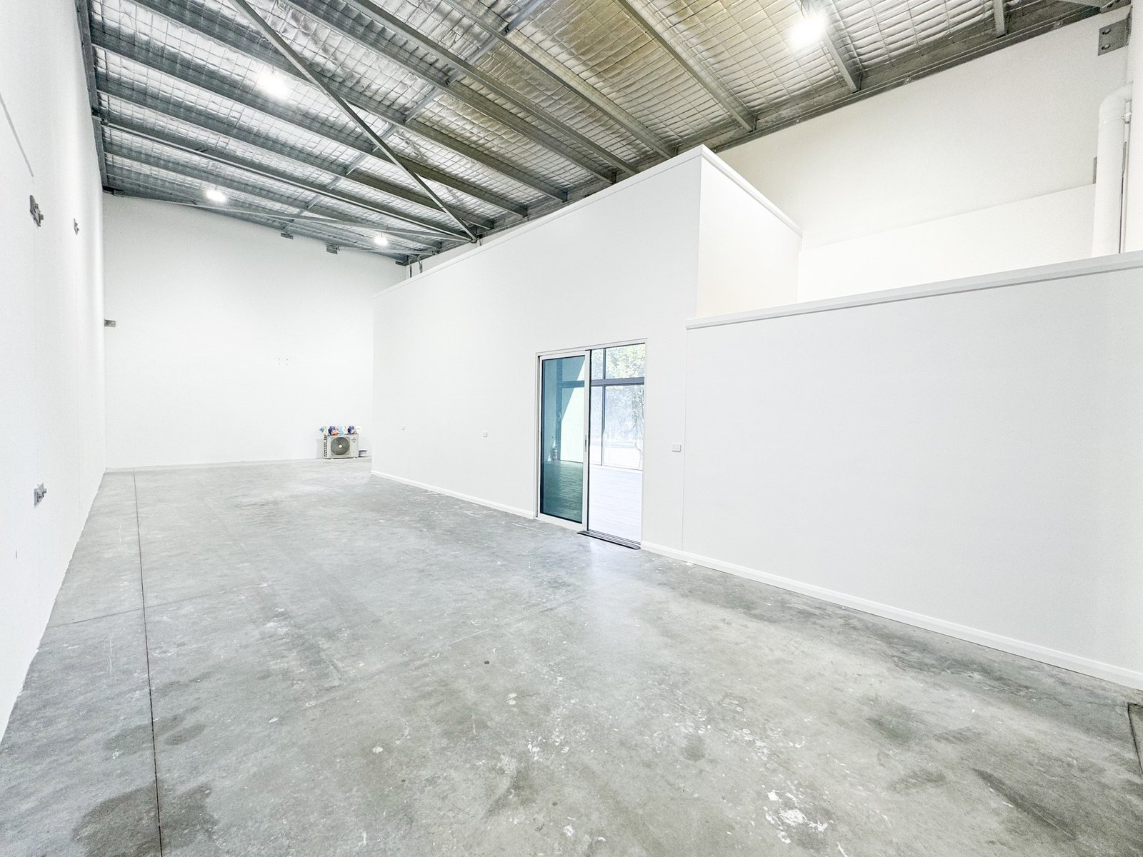 1/10 Innovation Close TAYLORS BEACH 5