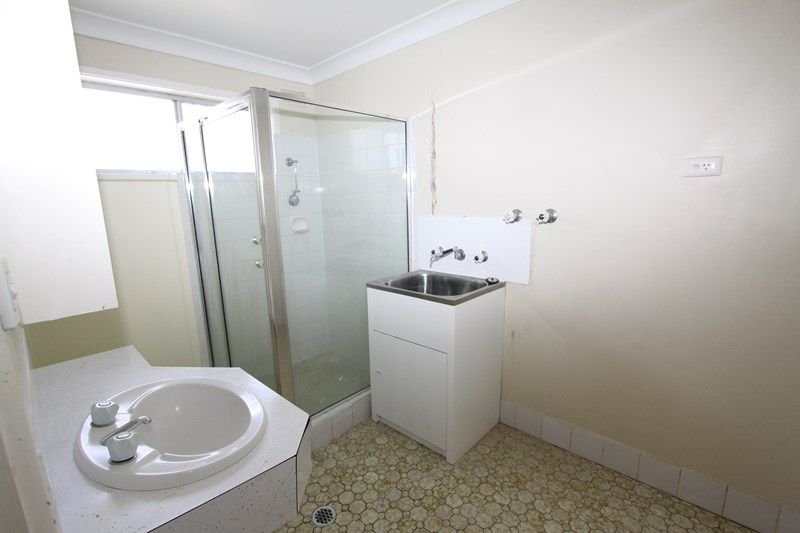 1/10 Joyes Place TOLLAND 5