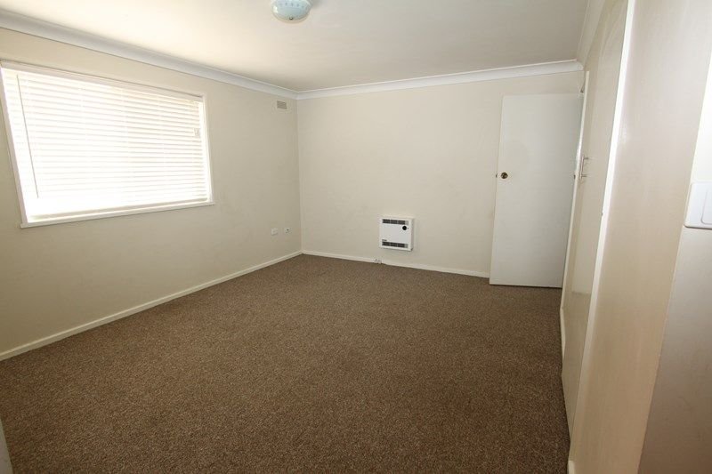 1/10 Joyes Place TOLLAND 4