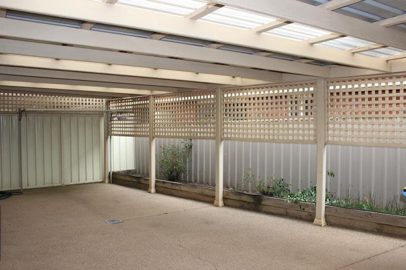 1/10 Kaloona Drive BOURKELANDS 3