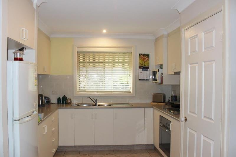1/10 Kaloona Drive BOURKELANDS 4