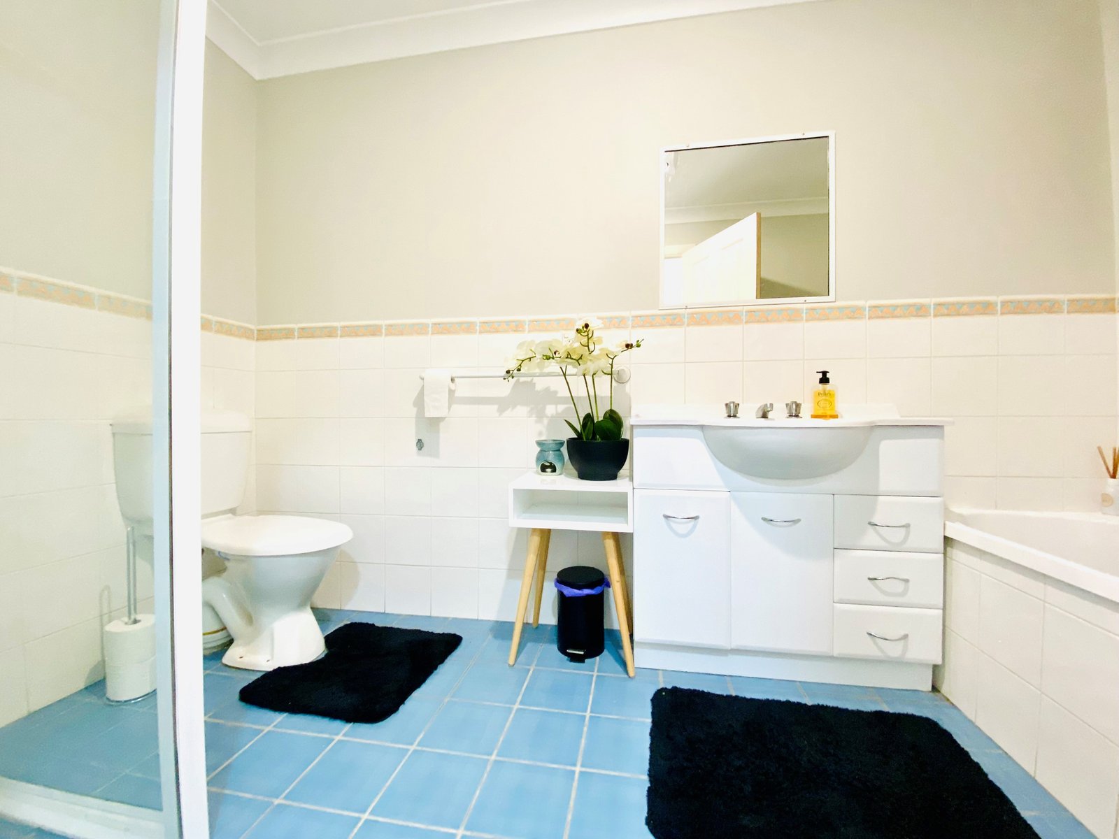 1/10 Karwin Street TAMWORTH 9