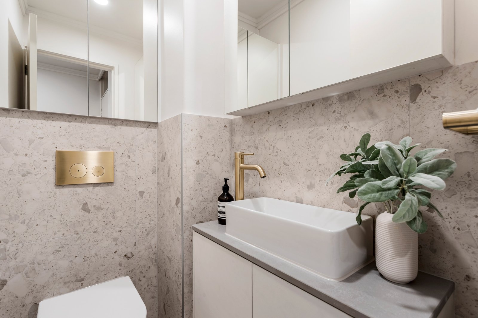 Real Estate and Property in 1/10 Khartoum Street, Caulfield North, VIC