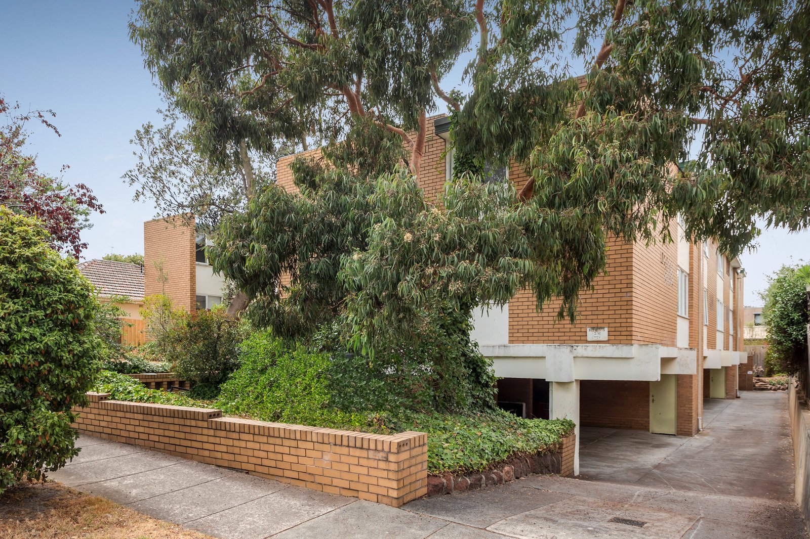 Real Estate and Property in 1/10 Khartoum Street, Caulfield North, VIC