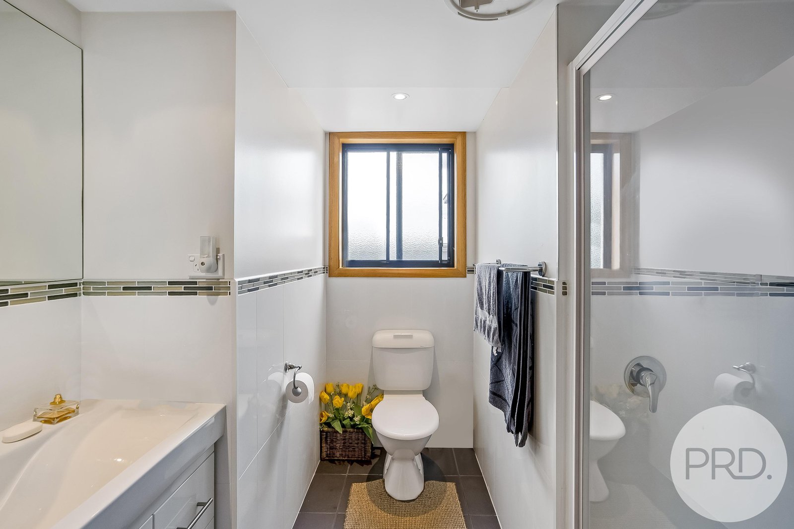 1/10 Kirabati Road MIDWAY POINT 12