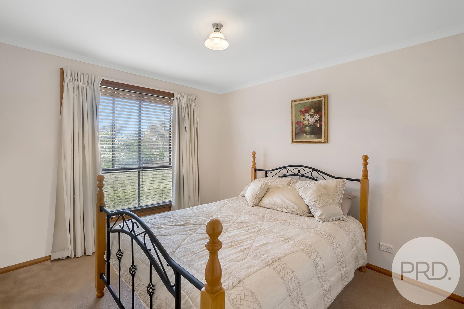 1/10 Kirabati Road MIDWAY POINT 18