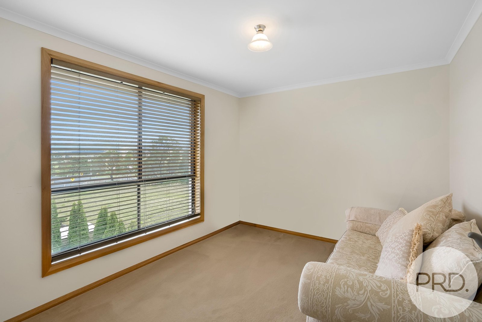 1/10 Kirabati Road MIDWAY POINT 20