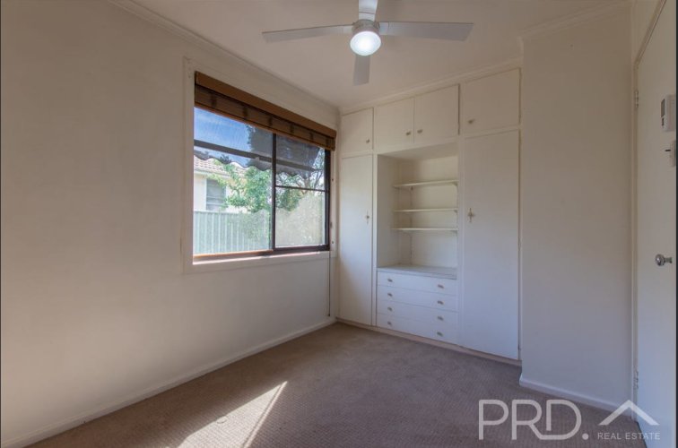 110 Lambie Street TUMUT 6
