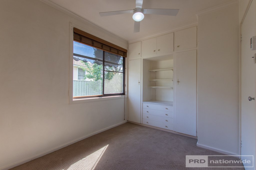 110 Lambie Street TUMUT 6
