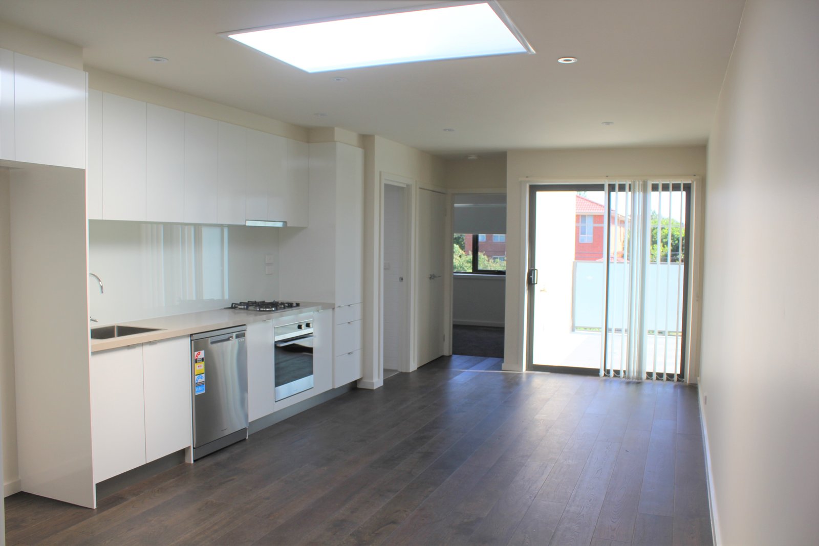 Gallery: 1/10 Lawson Street