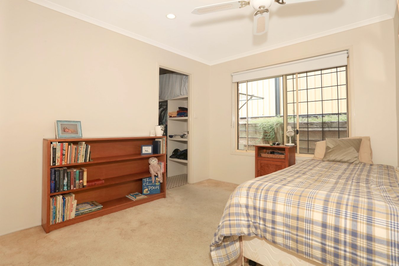 110 Macquarie Avenue MOLENDINAR 18