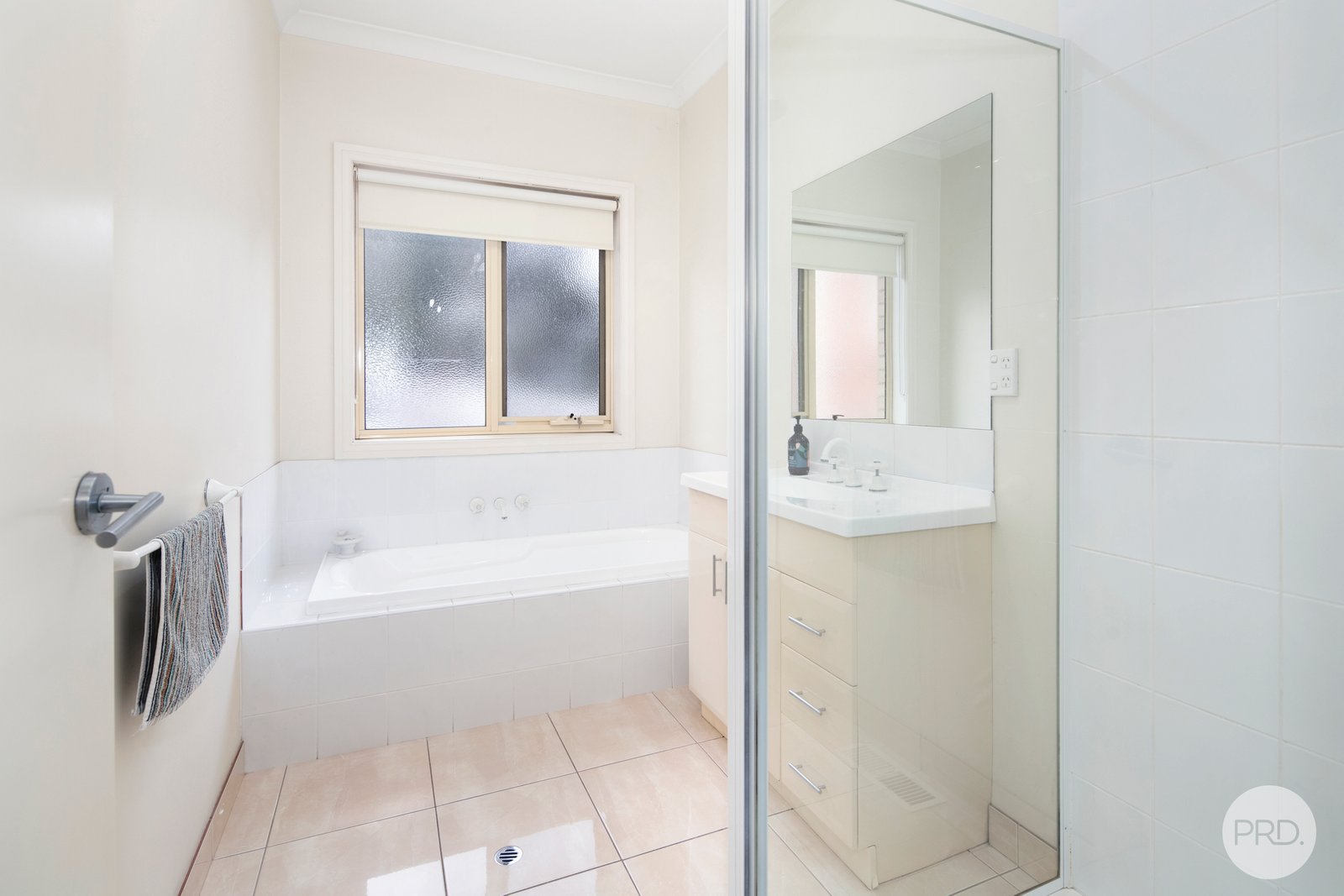 1/10 Manna Gum Heights MOUNT PLEASANT 13