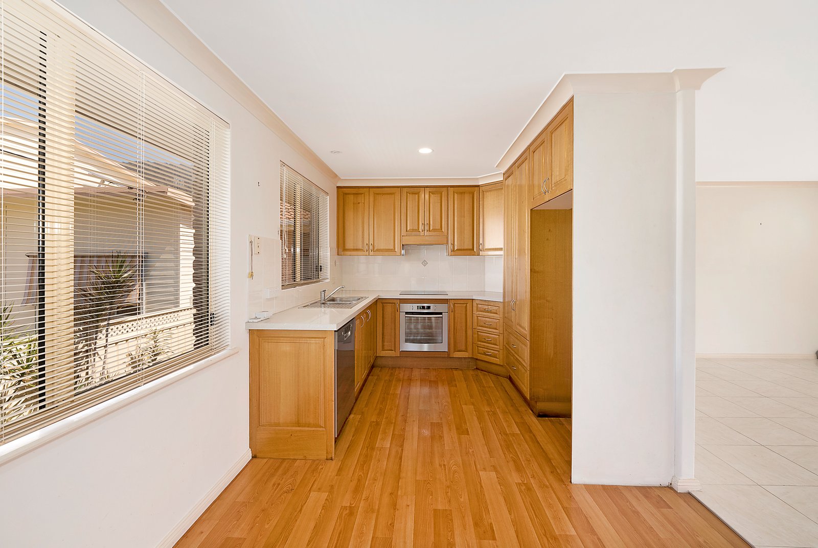 1/10 Mclennan Street LAURIETON 4