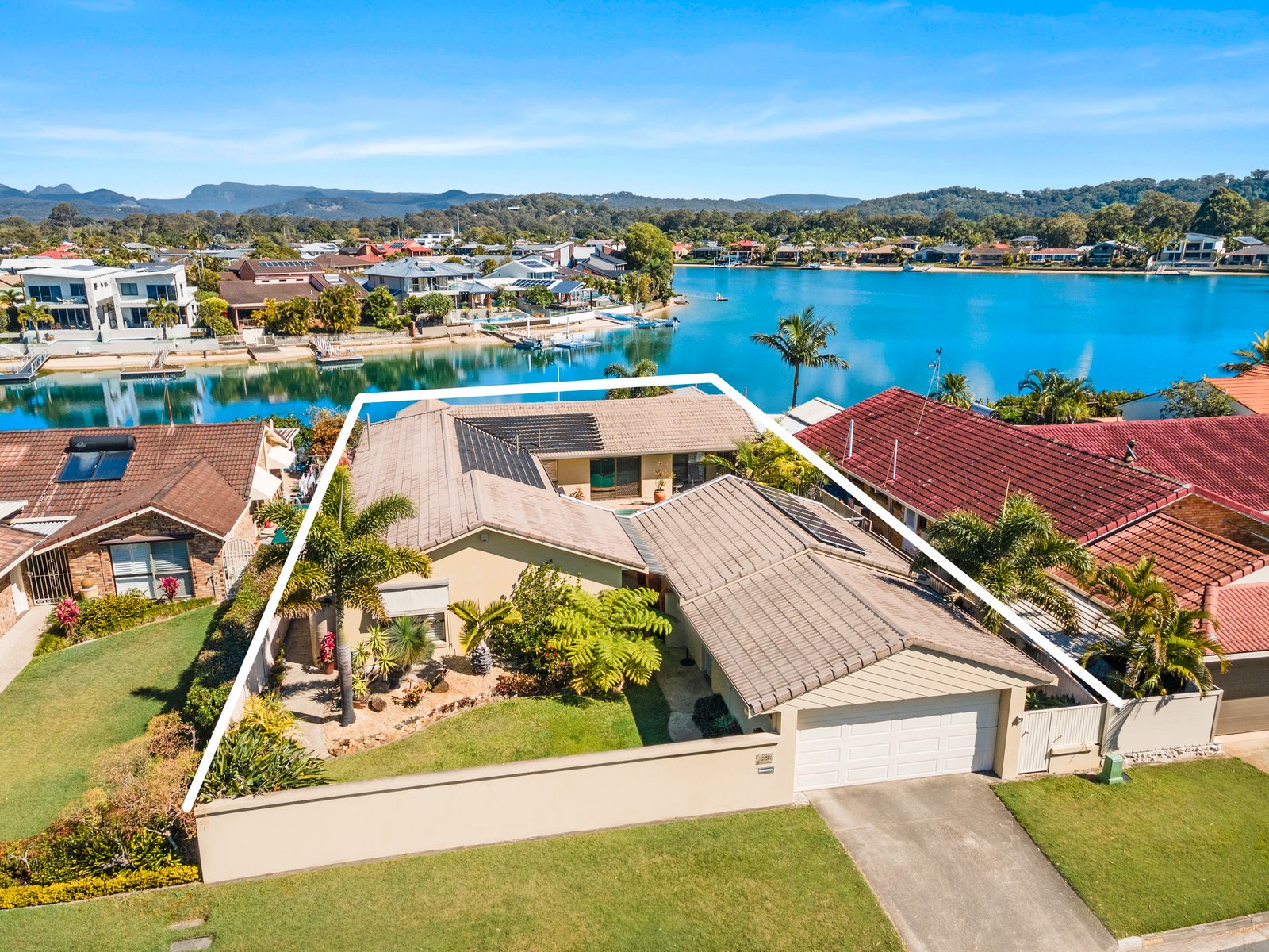 110 Melaleuca Drive PALM BEACH 1