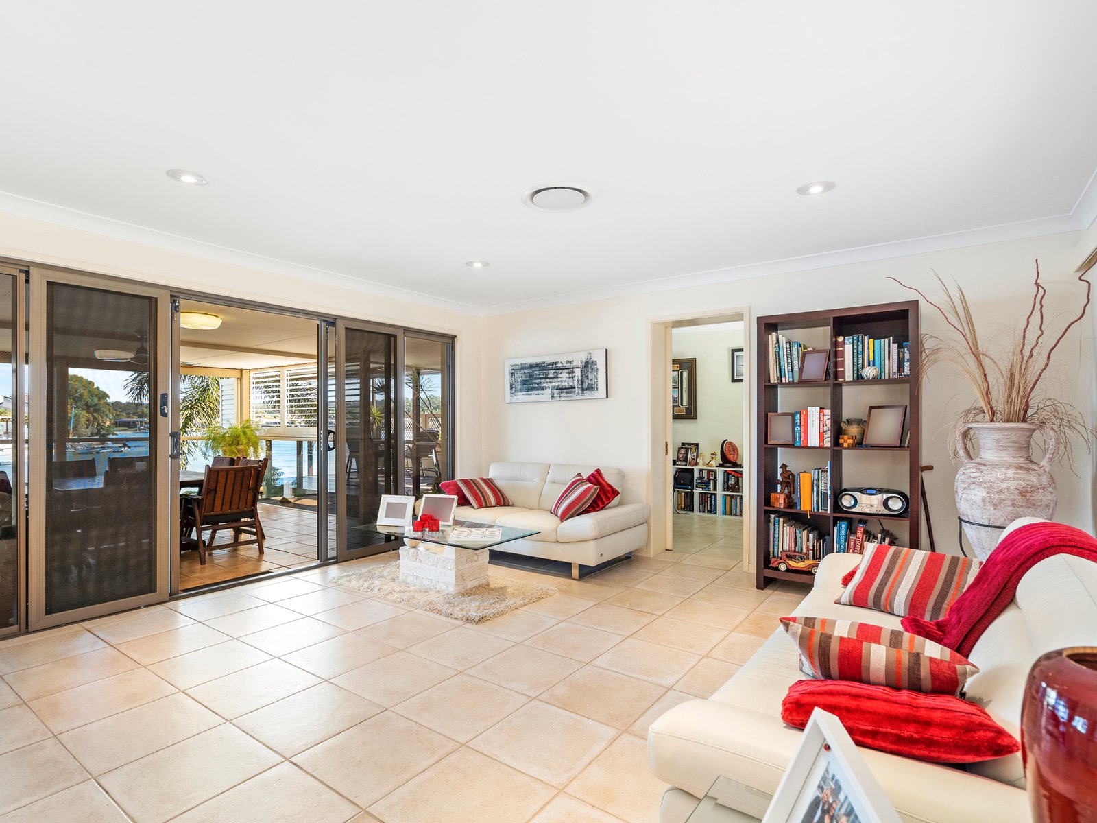 110 Melaleuca Drive PALM BEACH 10