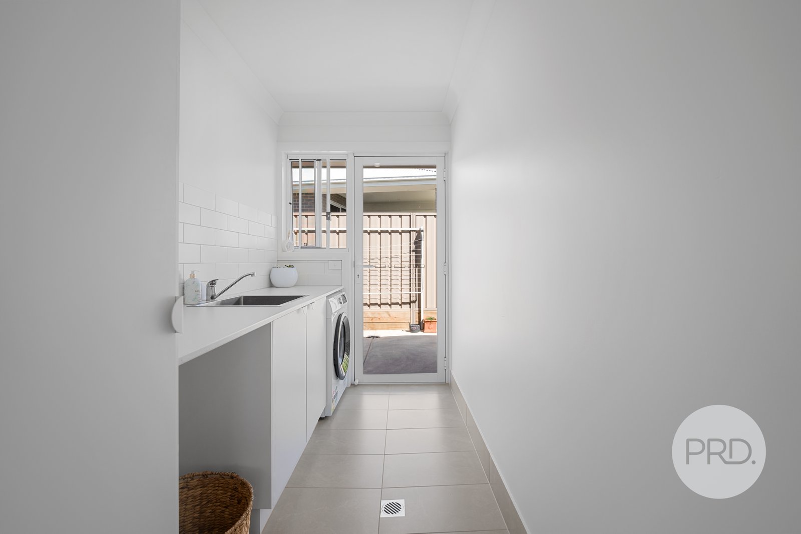 1/10 Mitta Mitta Place GOBBAGOMBALIN 18